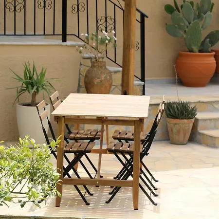 Jasmine Sol Retreat Holiday home Delvine