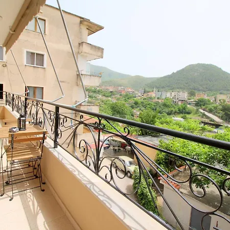 Jasmine Sol Retreat * Delvine